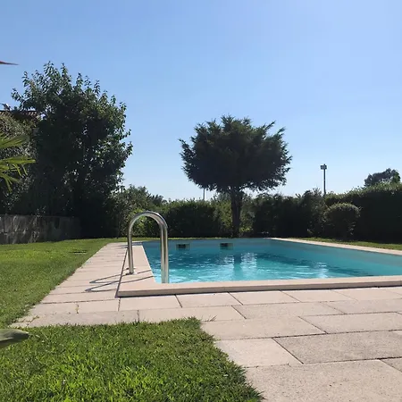 Charming In With Private Pool Resende