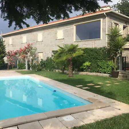 Charming In With Private Pool Resende