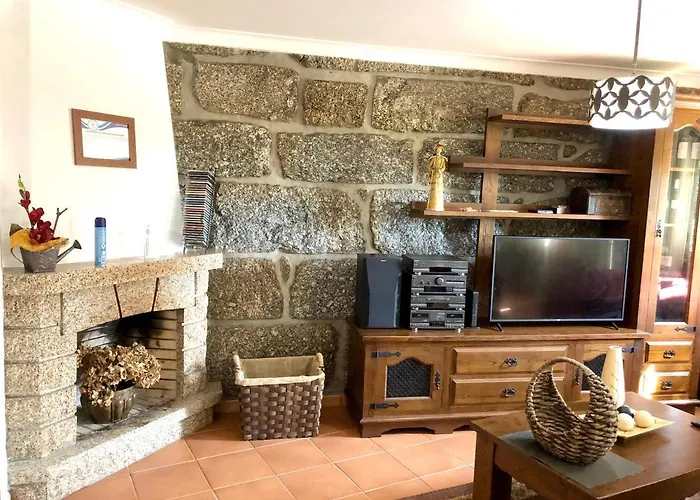 Charming In With Private Pool Resende