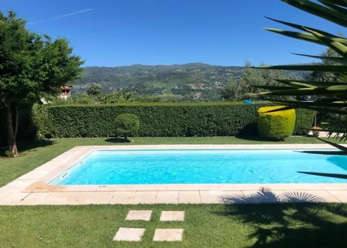 Charming In With Private Pool Resende