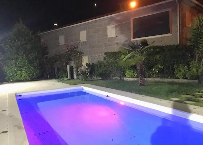 빌라 Charming In With Private Pool 레센데